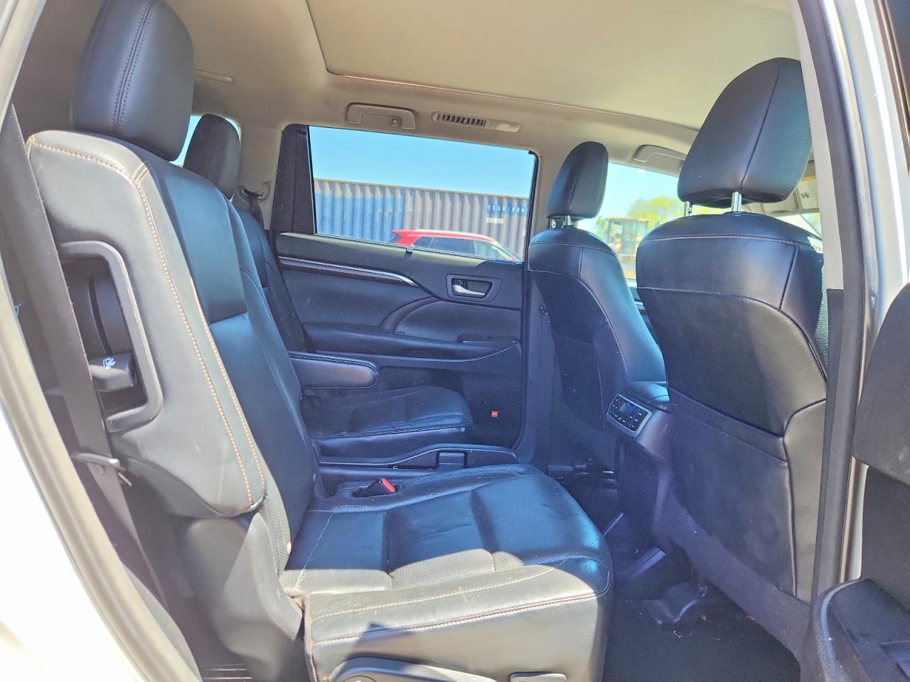 Toyota Highlander Limited Platinum