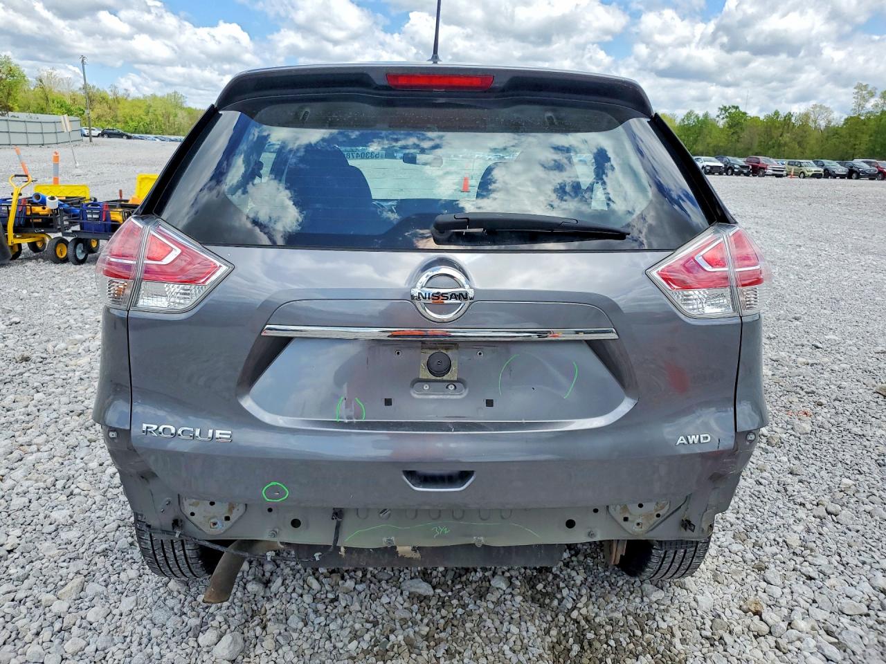 Nissan Rogue S