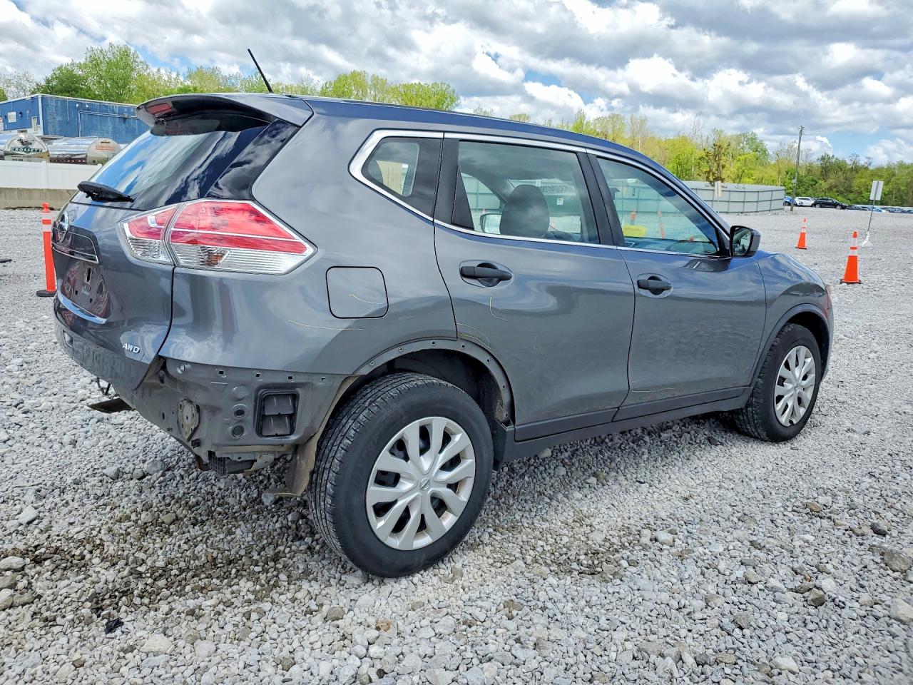 Nissan Rogue S