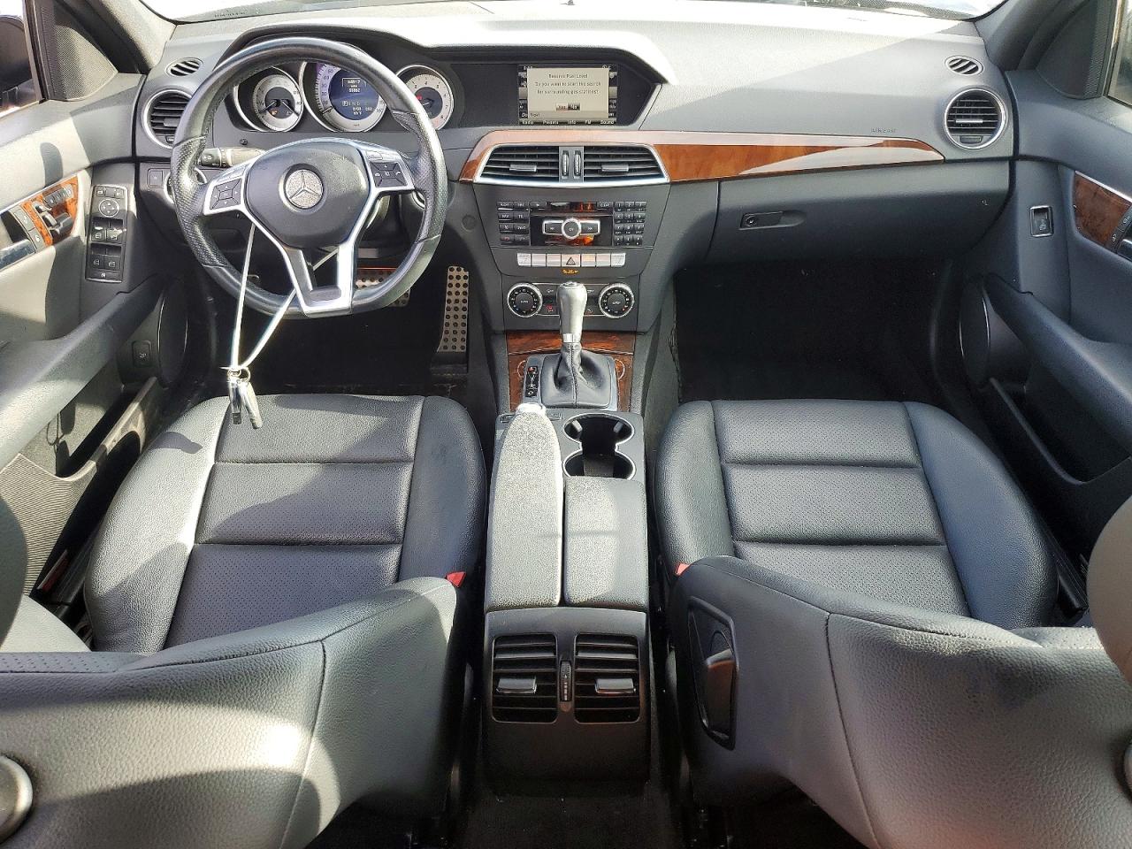 Mercedes-Benz C-Class 300 4matic
