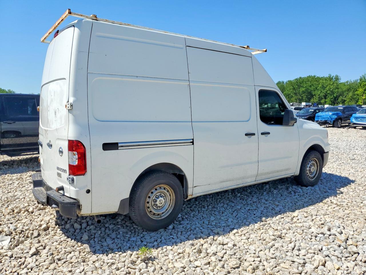 Nissan Nv 2500