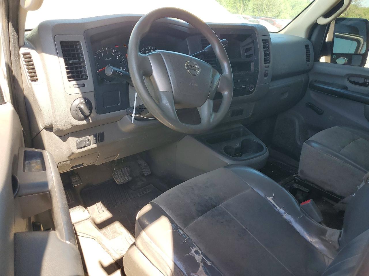 Nissan Nv 2500