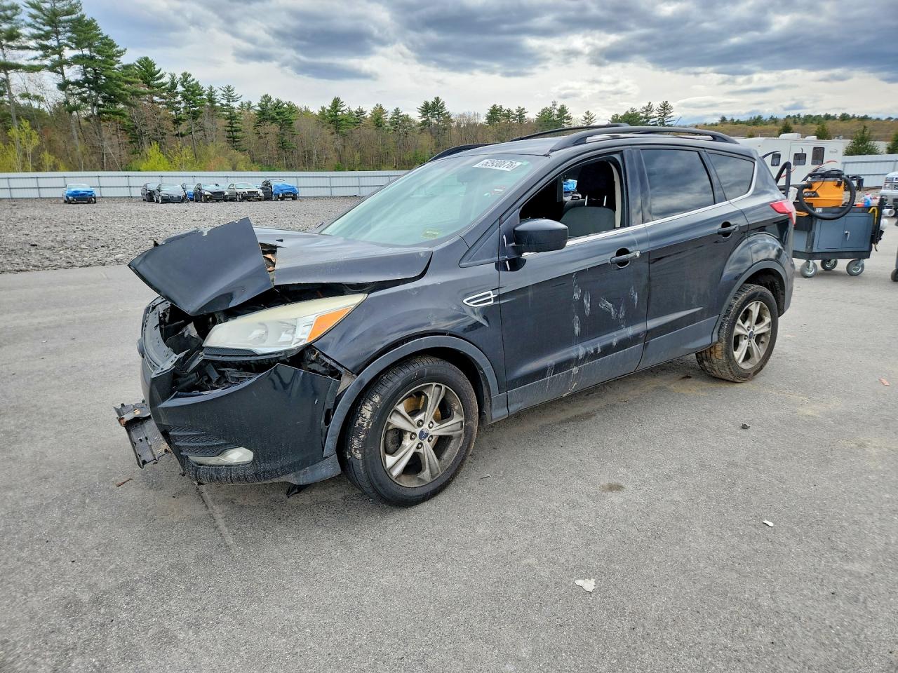 Salvage Ford Escape Image