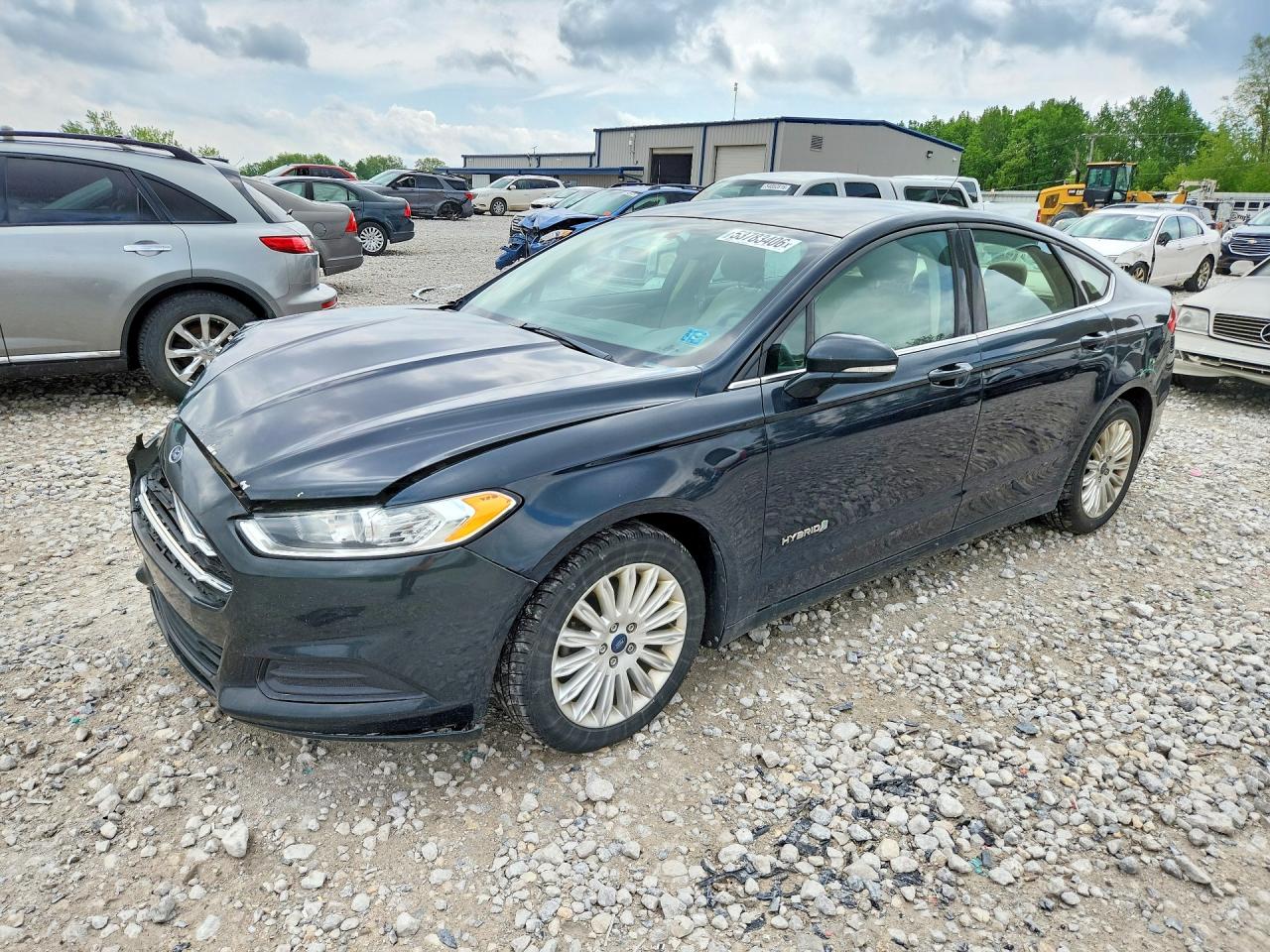 Salvage Ford Fusion Image