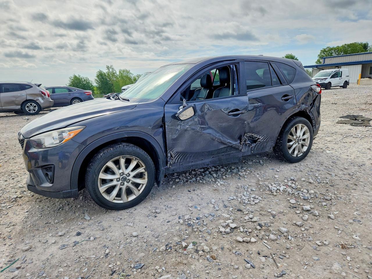 Salvage Mazda Cx Image