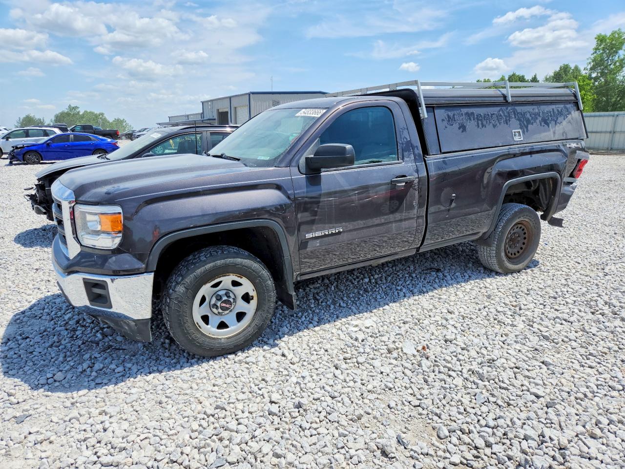 Salvage GMC Sierra Image