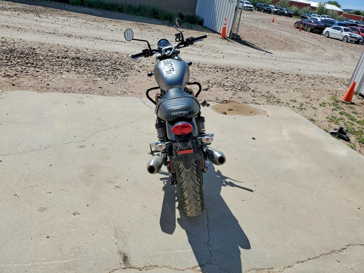 Triumph Other 900