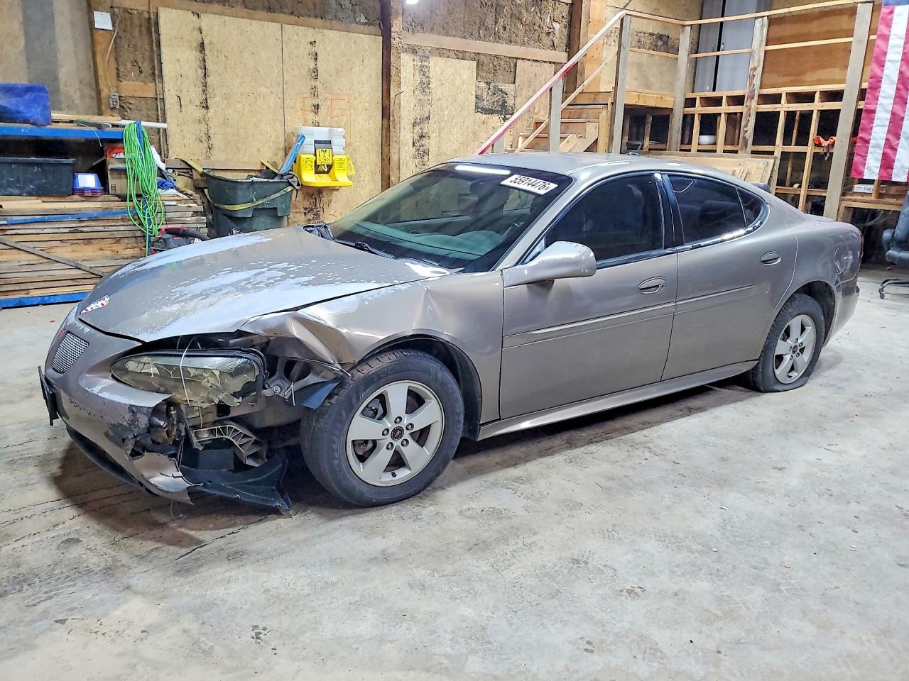 Salvage Pontiac Grandprix Image