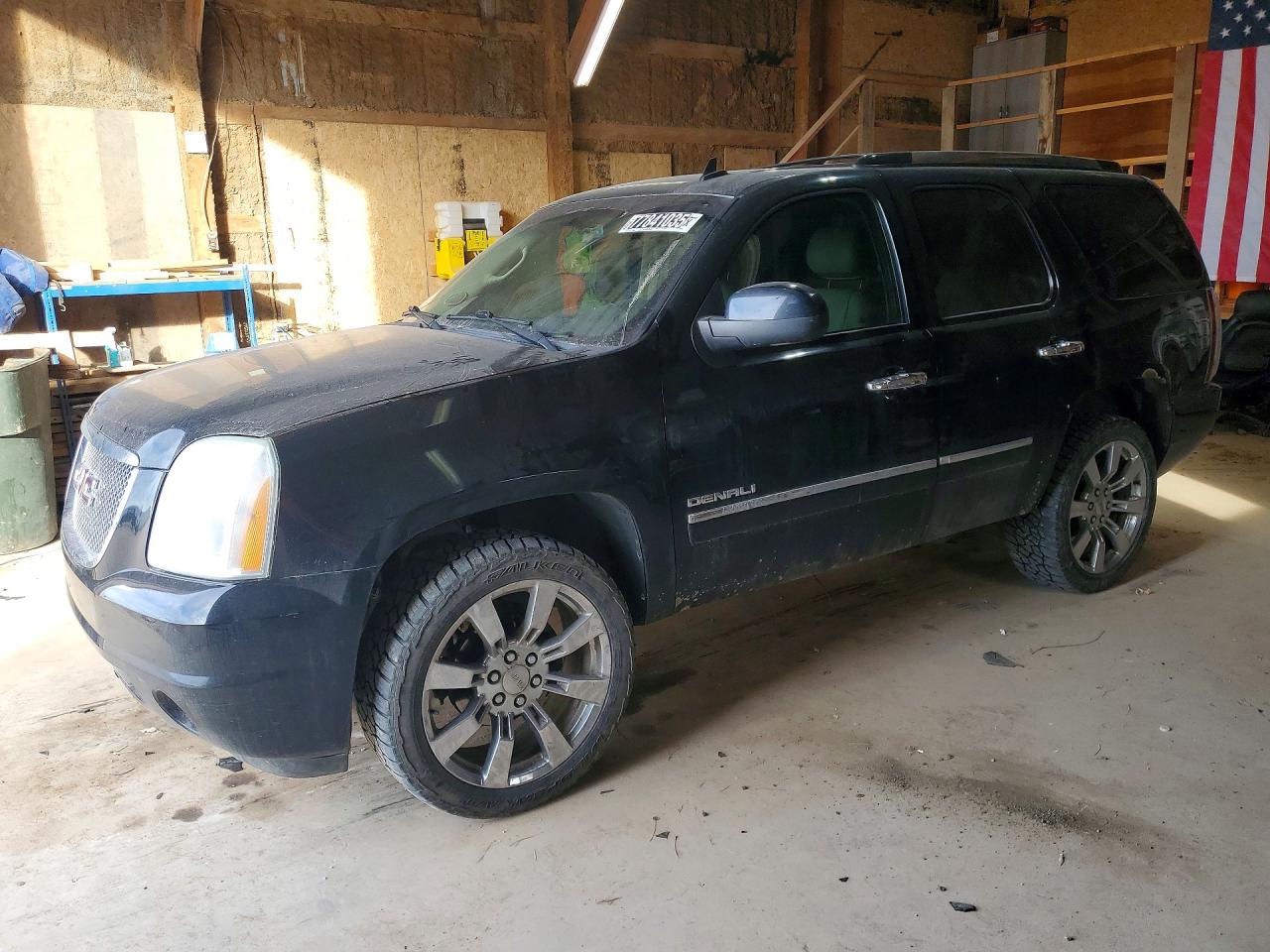 Salvage GMC Yukon Image
