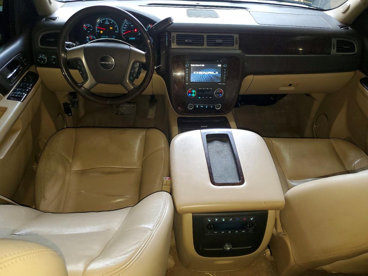 GMC Yukon Denali