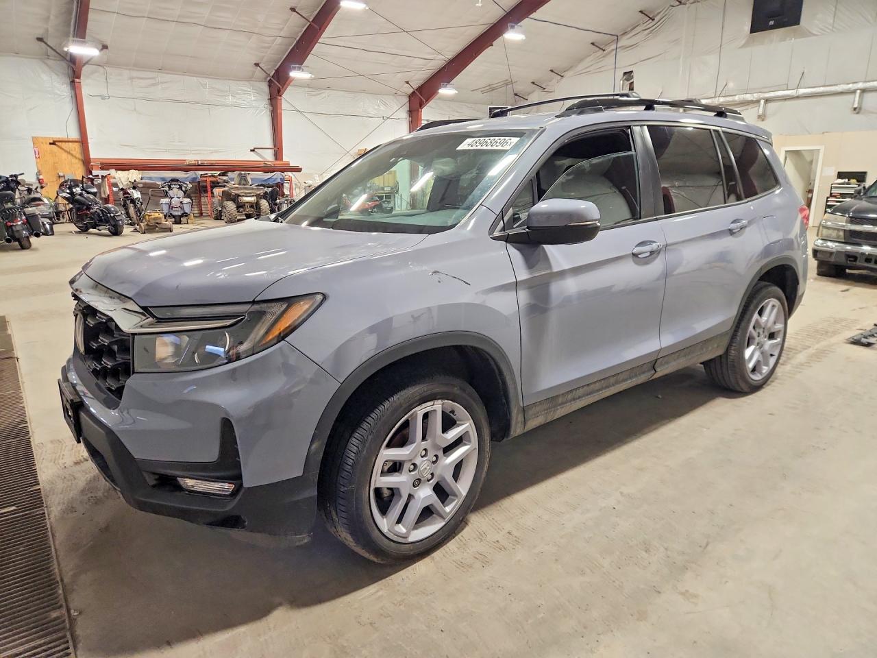 Salvage Honda Passport Image