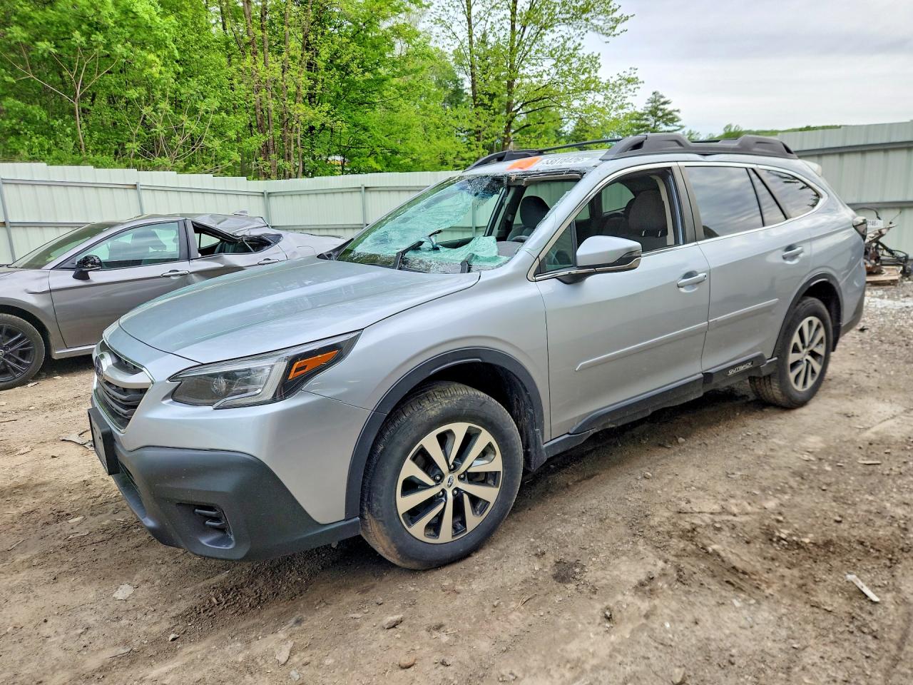 Salvage Subaru Outback Image