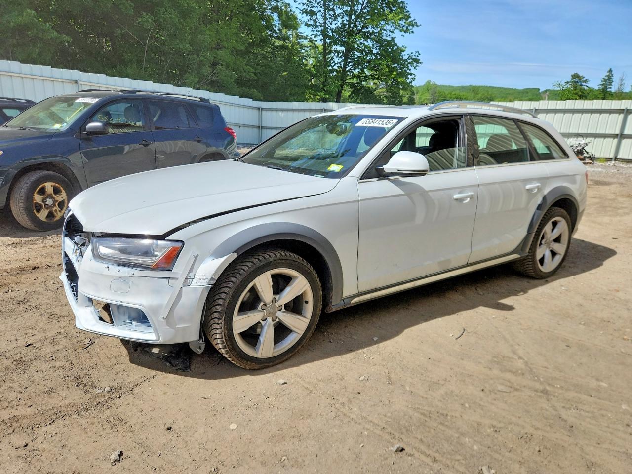 Salvage Audi A4 Image