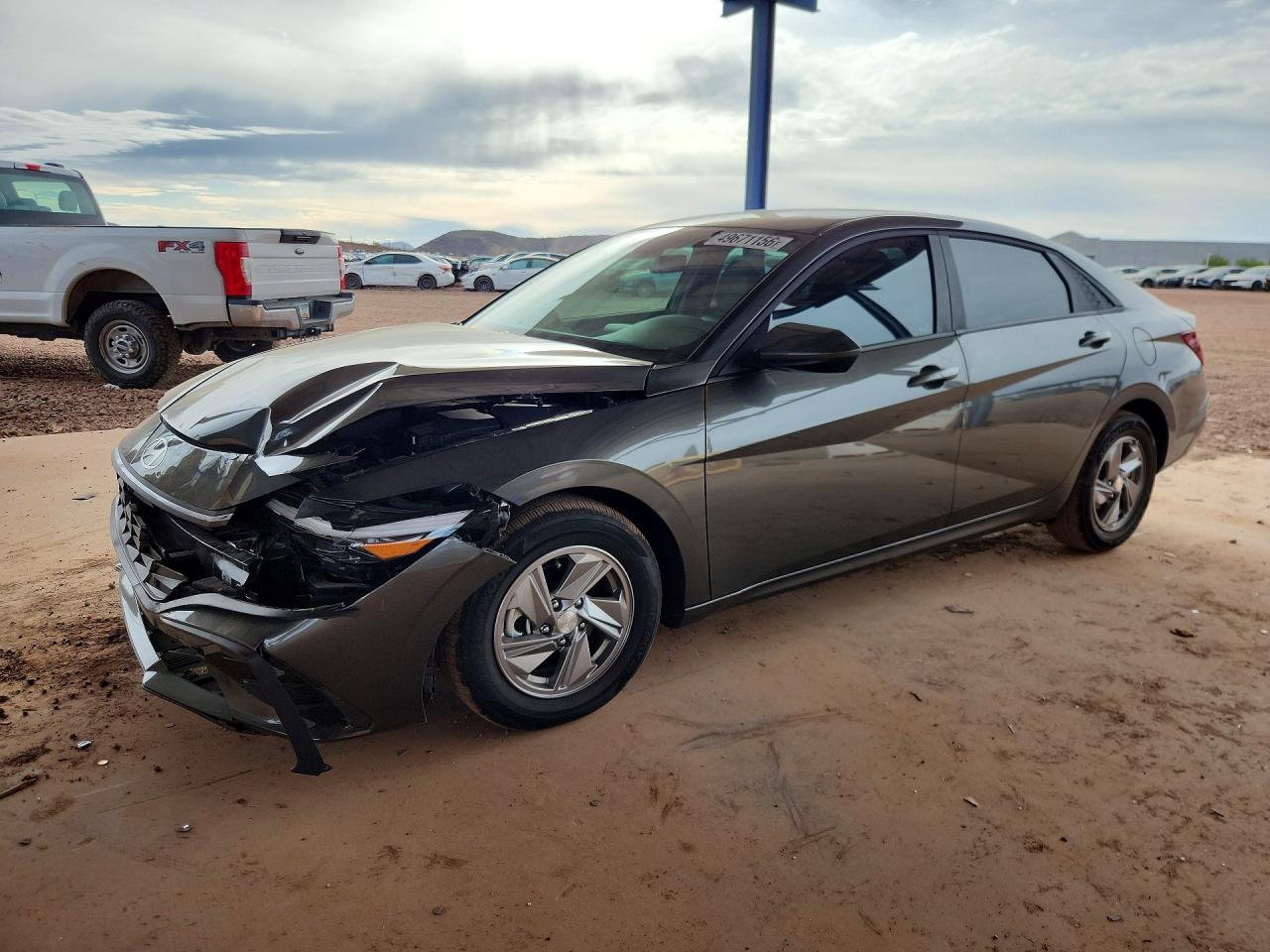 Salvage Hyundai ELANTRA Image