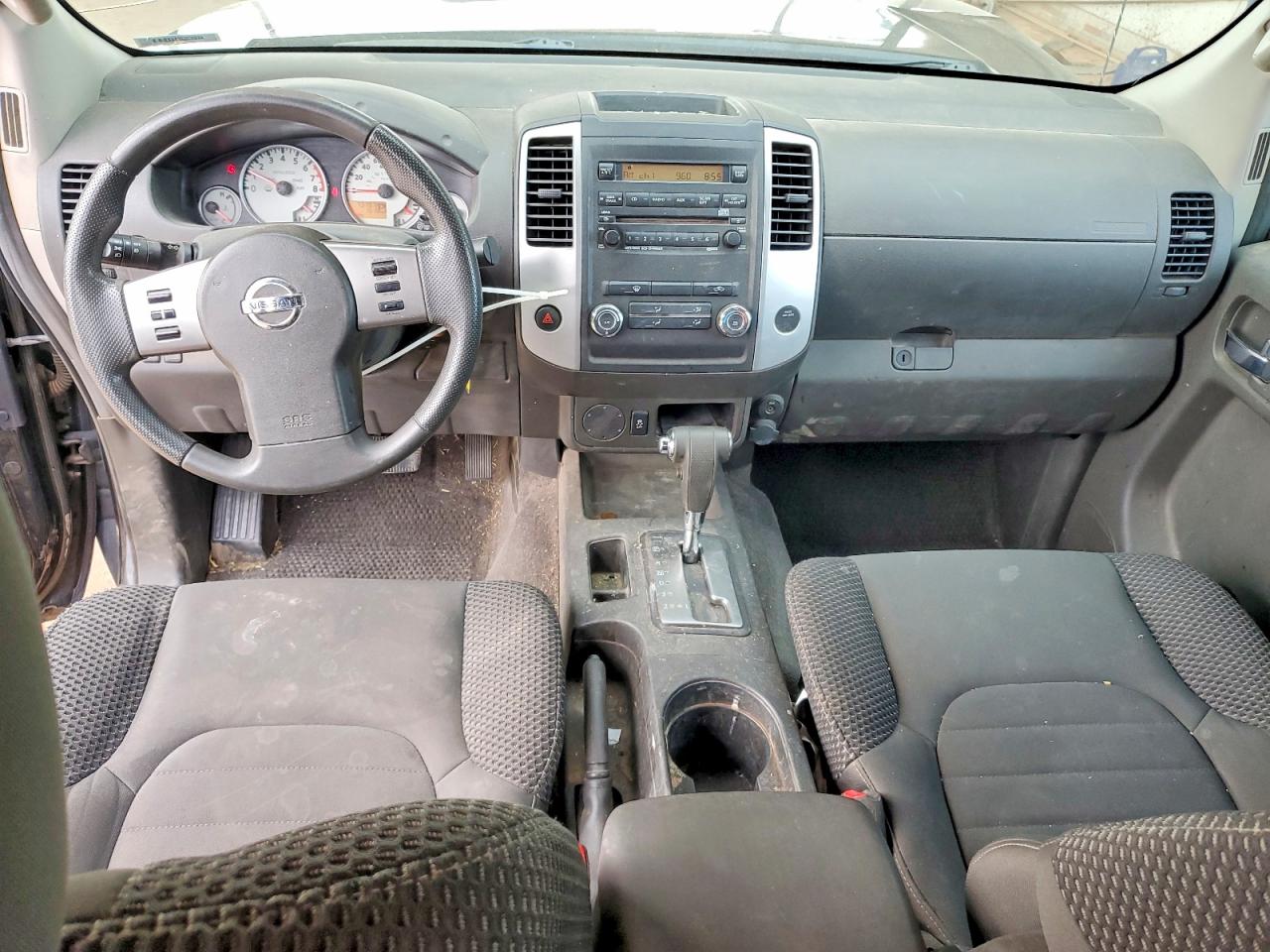 Nissan Frontier Sv V6