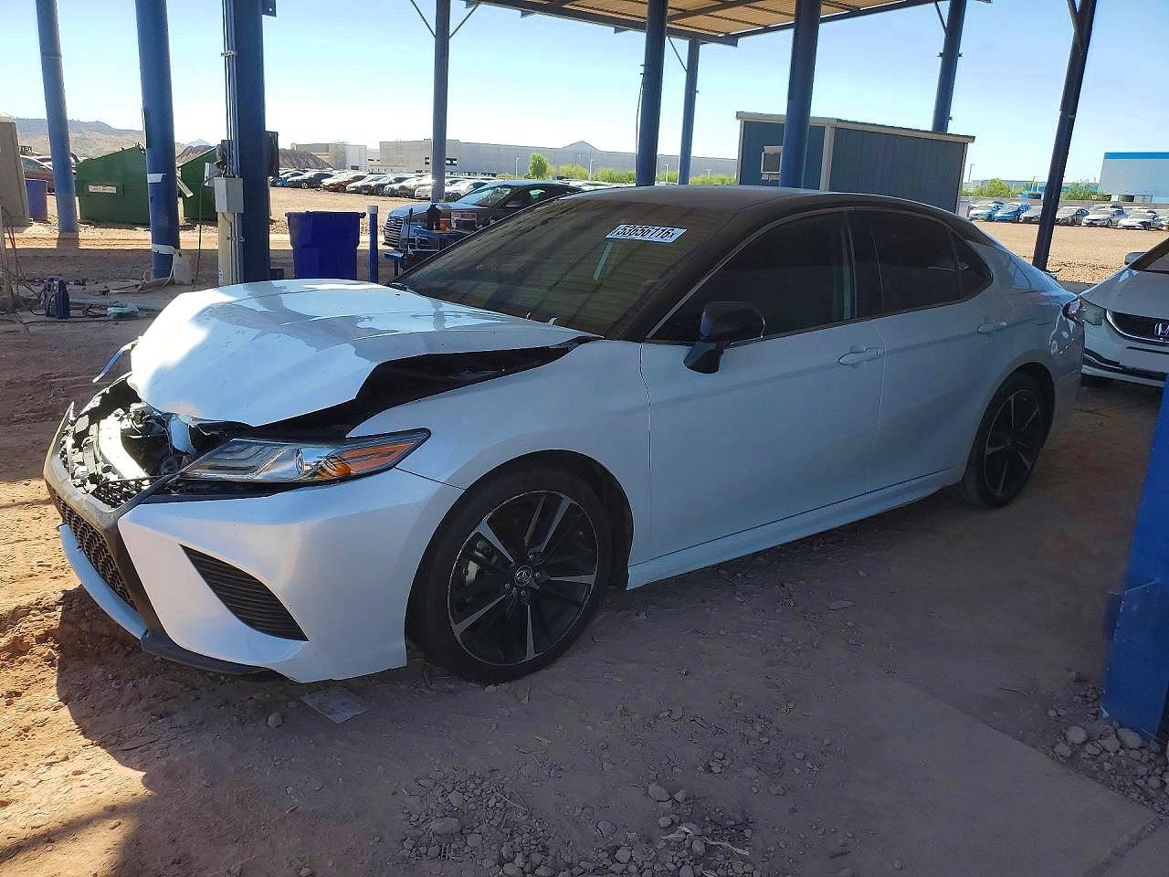 Salvage Toyota Camry Image