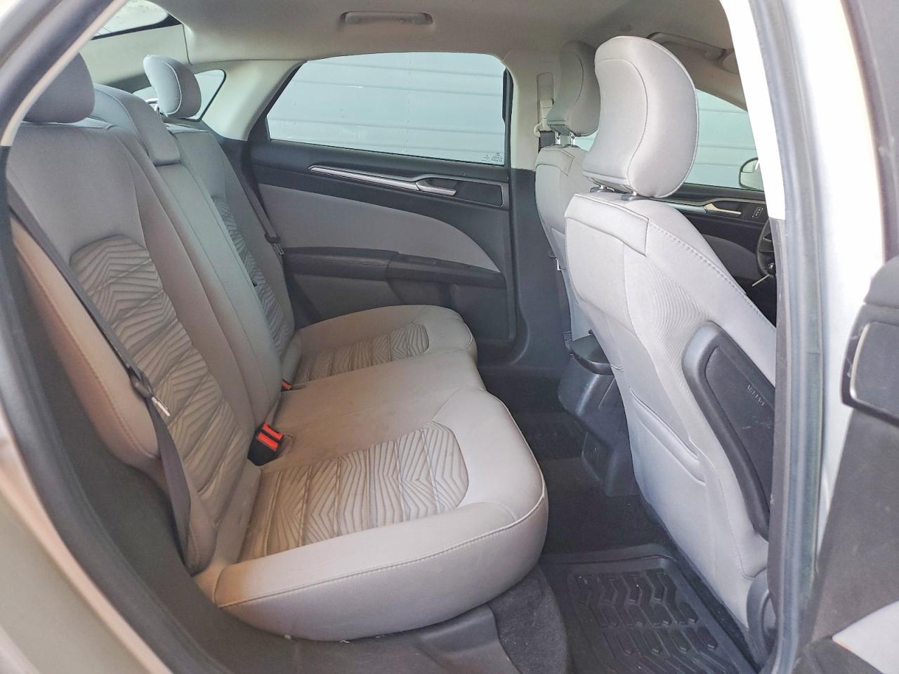 Ford Fusion S Hybrid
