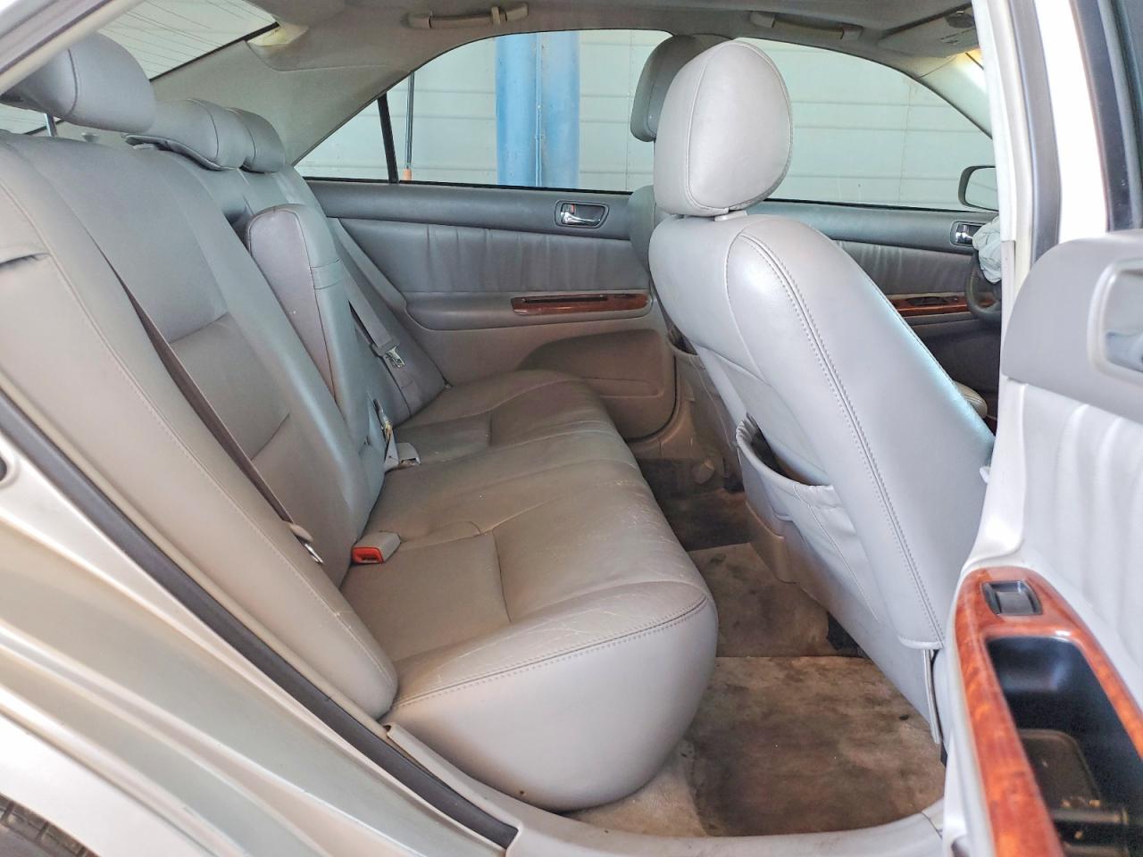 Toyota Camry Xle V6