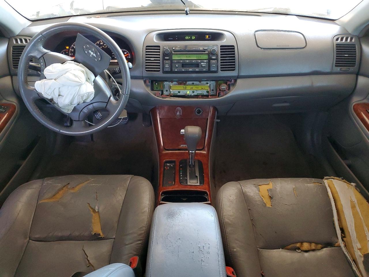 Toyota Camry Xle V6