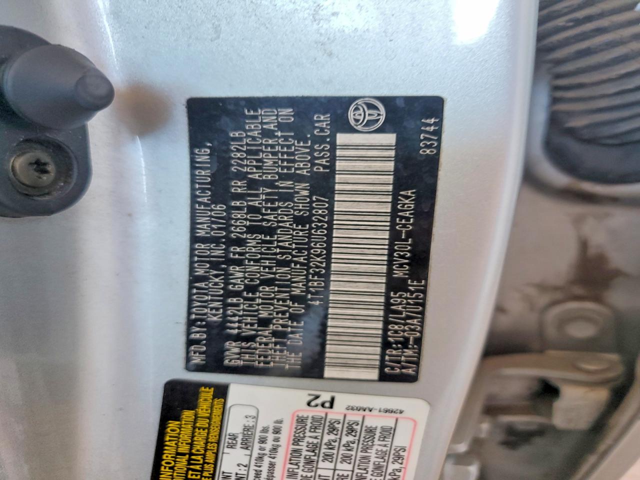 Toyota Camry Xle V6