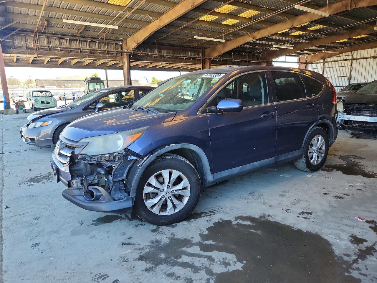Salvage Honda Crv Image