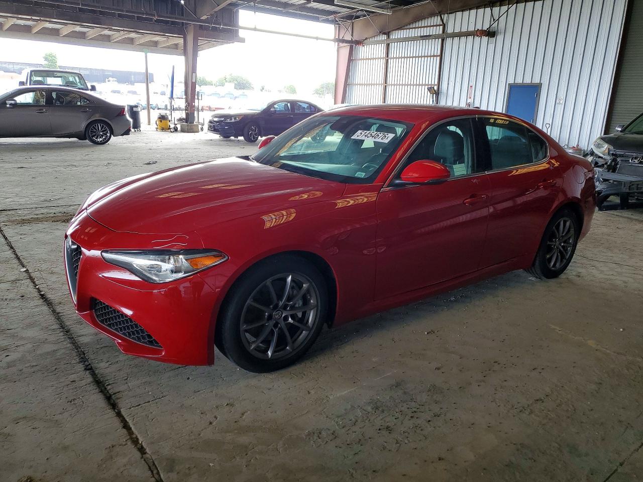 Salvage Alfa Romeo Giulia Image