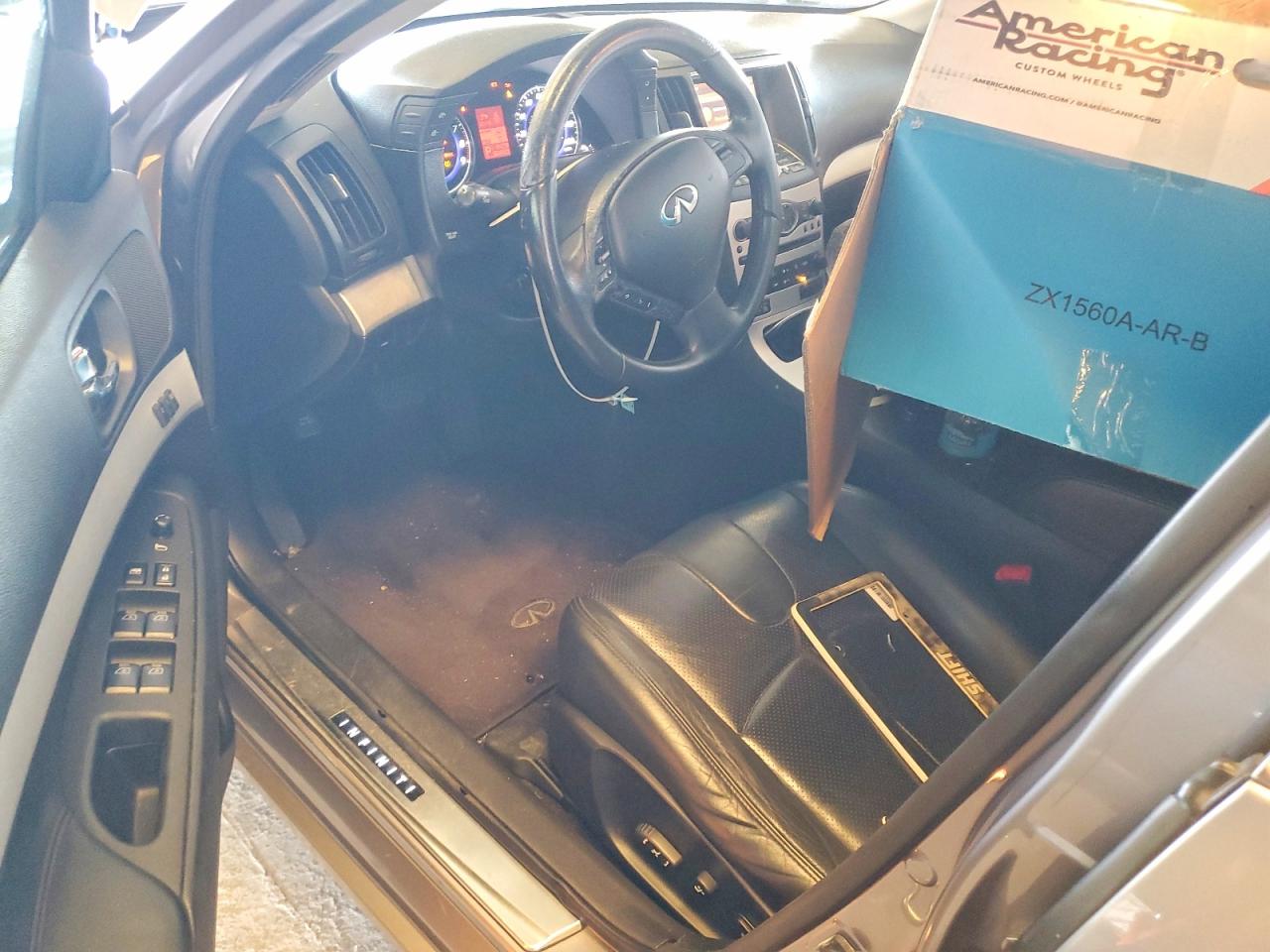 INFINITI G37 Base