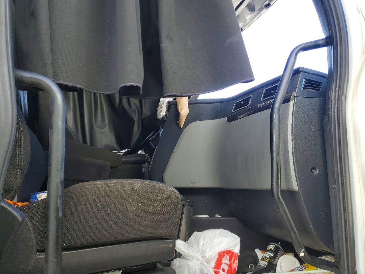 Freightliner Cascadia 126
