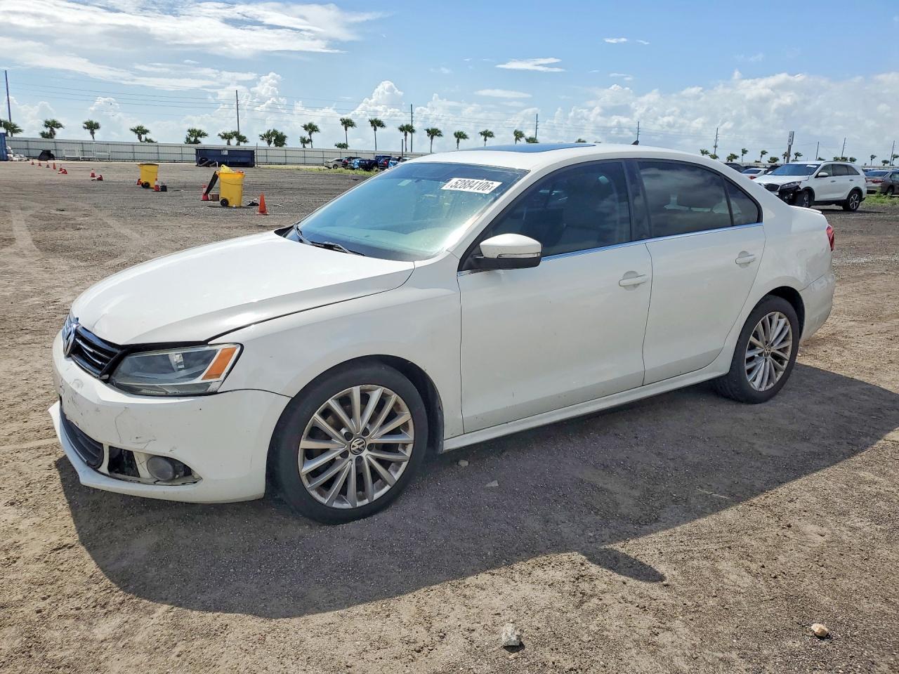 Salvage Volkswagen Jetta Image