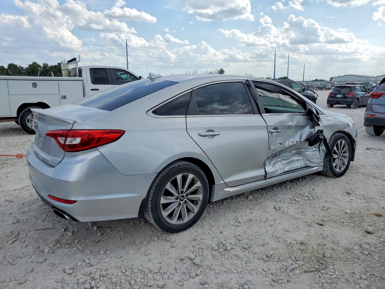 Hyundai SONATA Sport