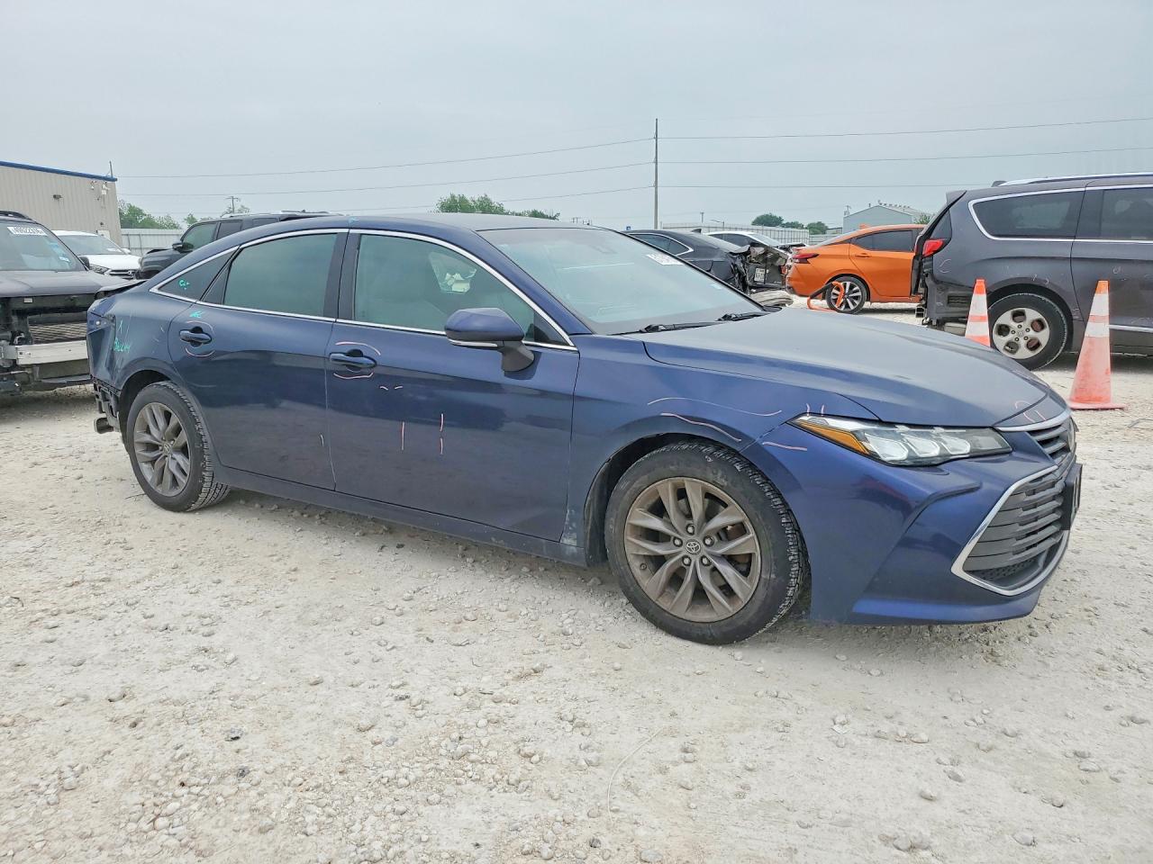 Toyota Avalon Xle