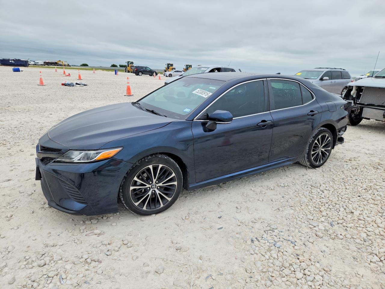 Salvage Toyota Camry Image