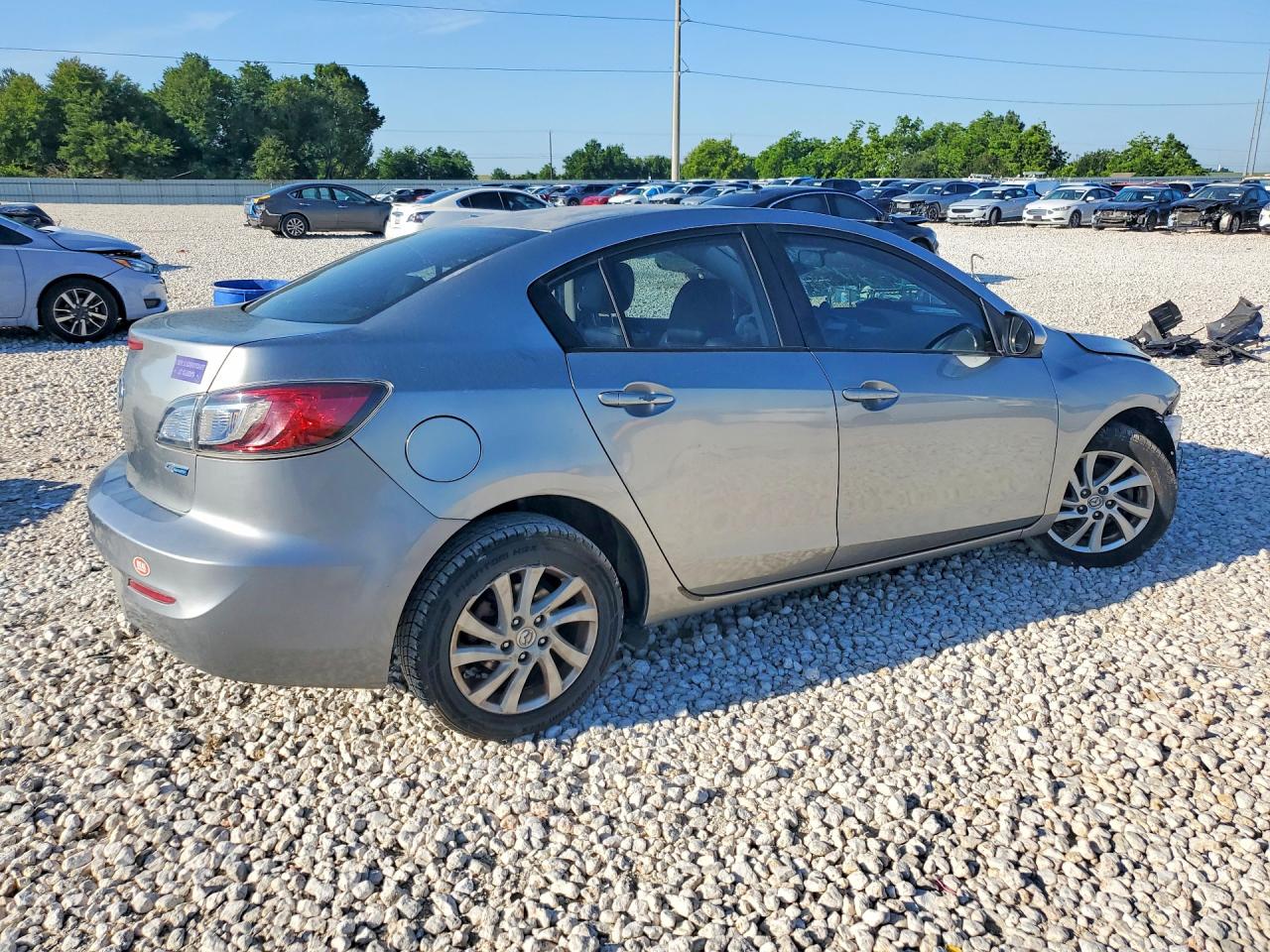 Mazda 3 I