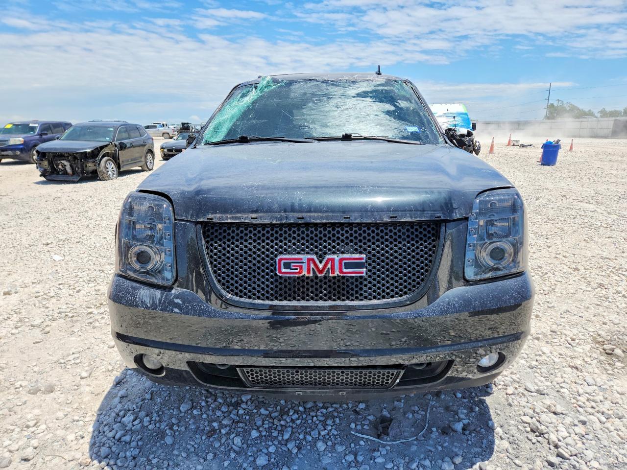 GMC Yukon Denali