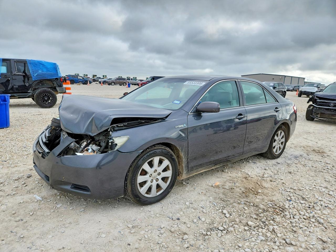Salvage Toyota Camry Image