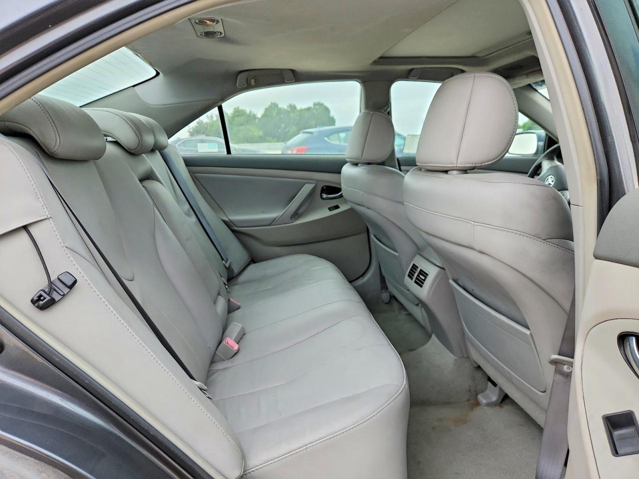 Toyota Camry Hybrid