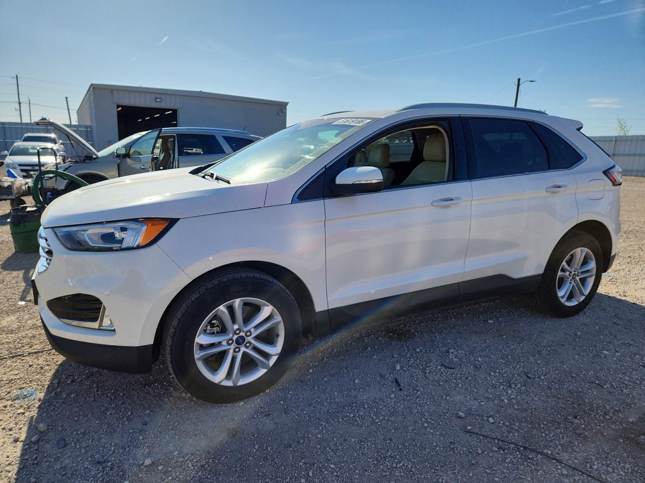Salvage Ford Edge Image