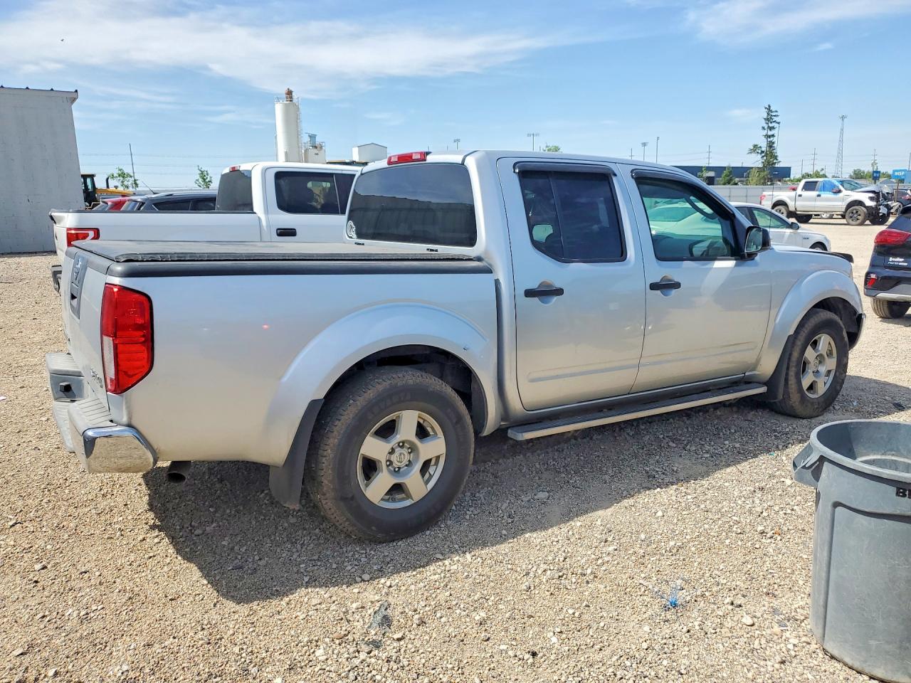 Nissan Frontier Se V6