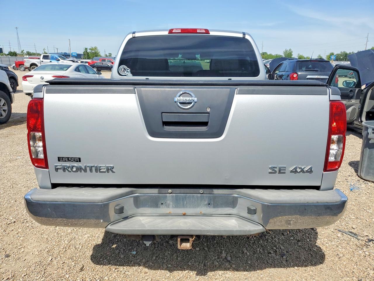 Nissan Frontier Se V6