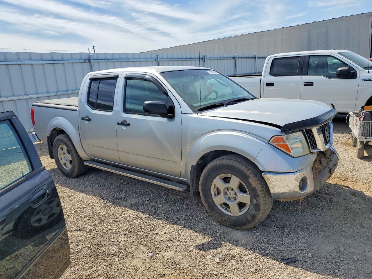 Nissan Frontier Se V6