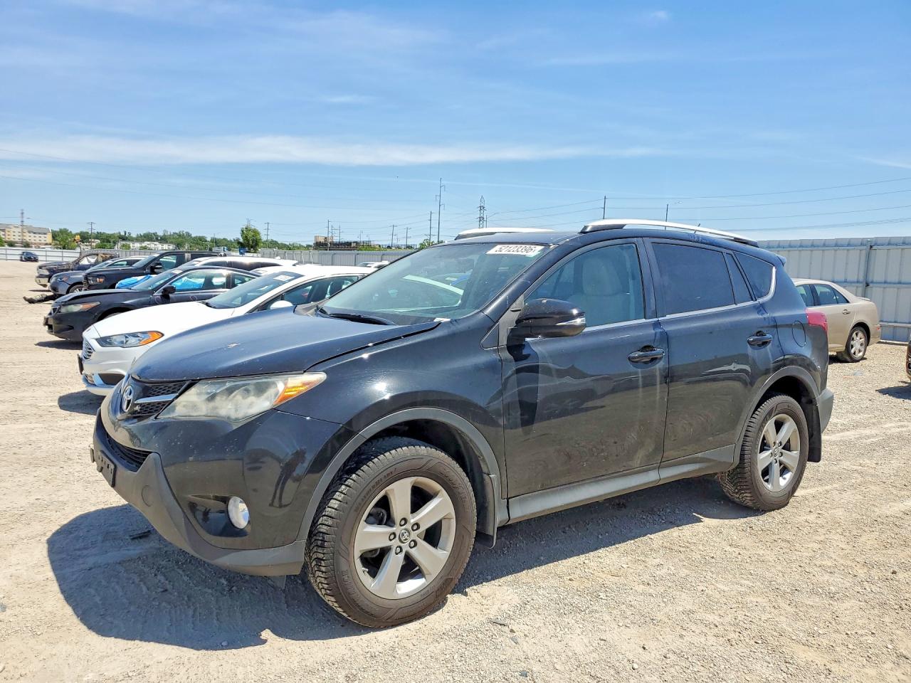 Salvage Toyota RAV4 Image