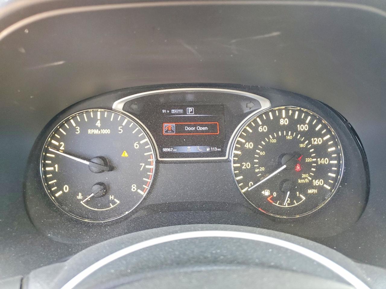 Nissan Pathfinder S