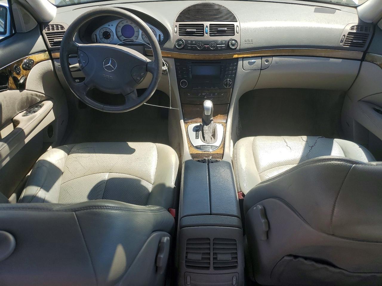 Mercedes-Benz E-Class 320