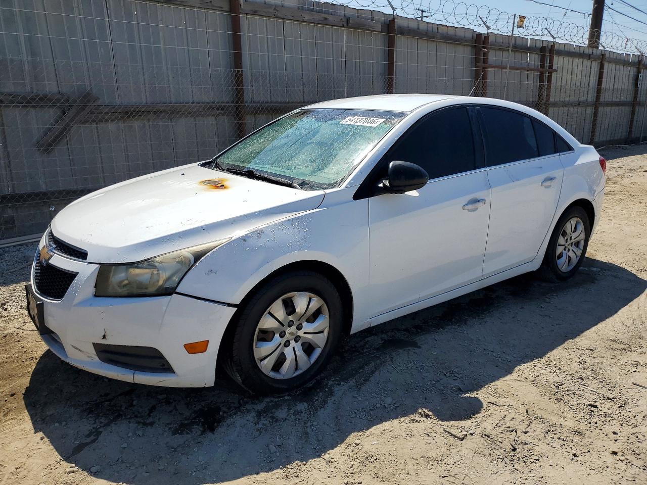 Salvage Chevrolet Cruze Image