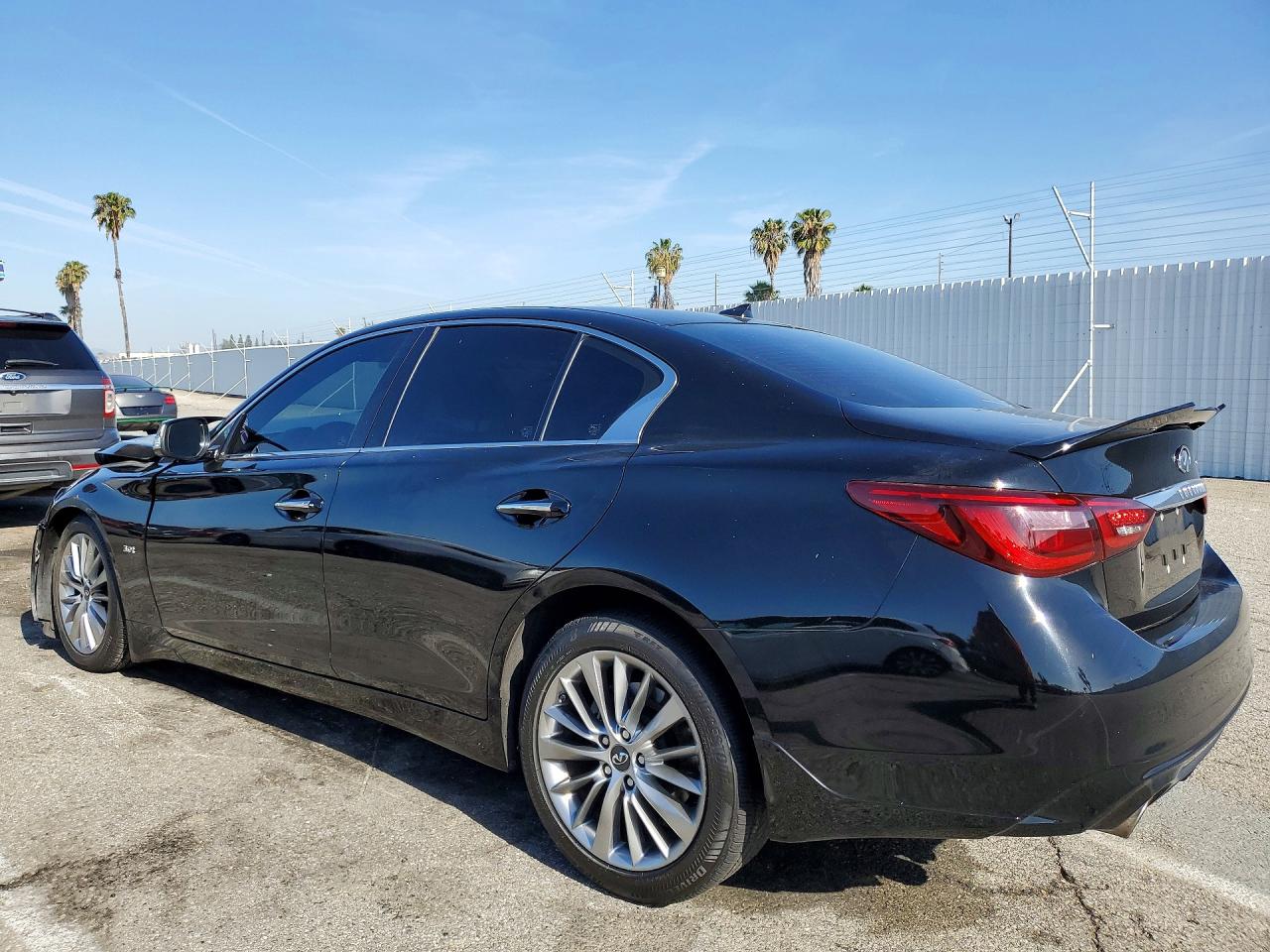 INFINITI Q50 3.0t L 3.0t Luxe