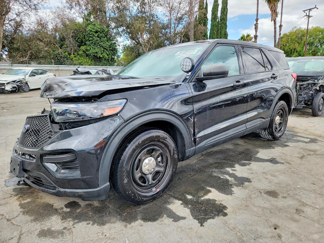 Salvage Ford Explorer Image