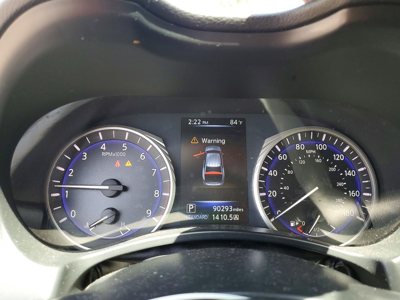 INFINITI Q50 Premium