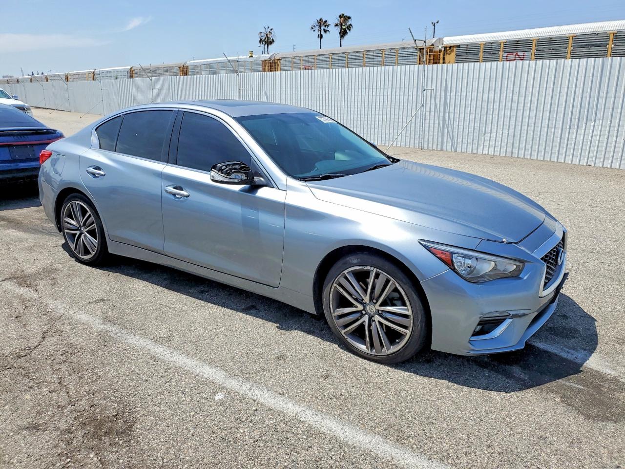INFINITI Q50 Premium