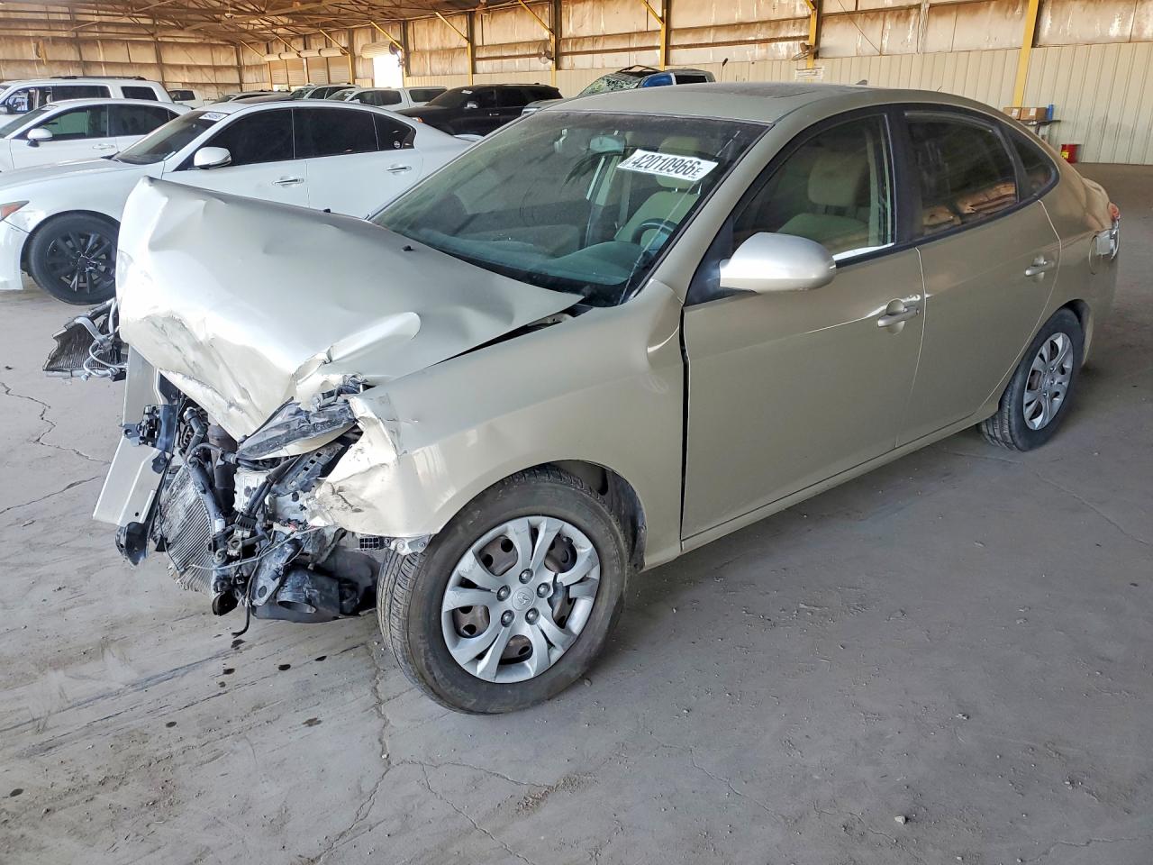 Salvage Hyundai ELANTRA Image