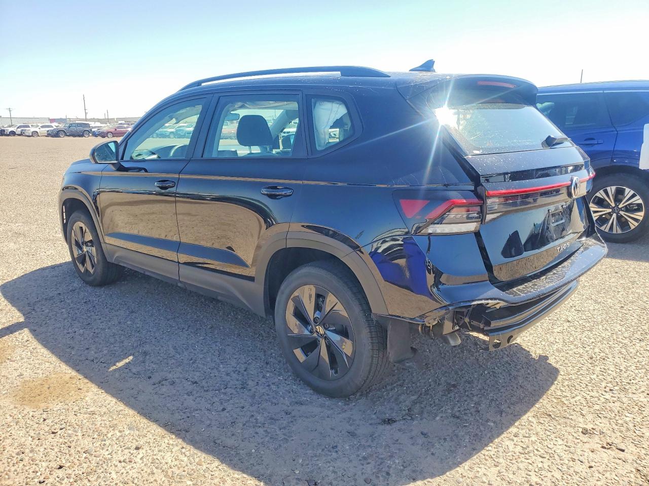 Volkswagen Taos S